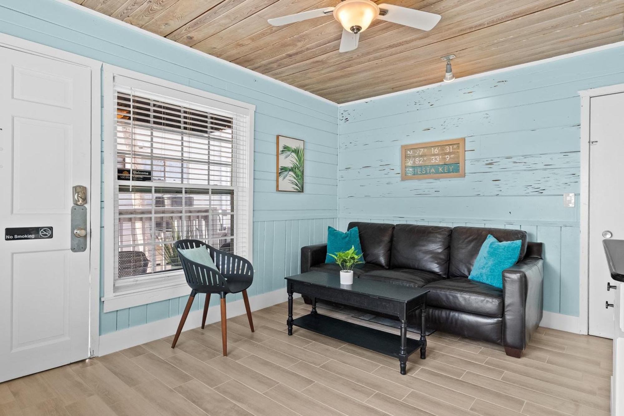 Parrot Beach Cottages Siesta Key Szoba fotó